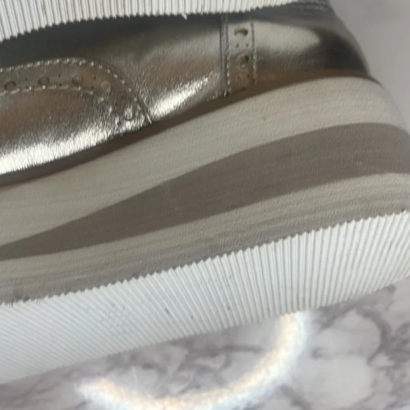 Madden Girl Cutsey platform  silver oxford wing tip Creepers - Picture 7 of 9